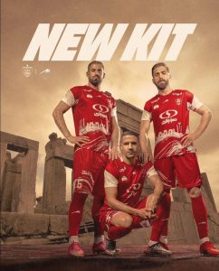 کنفدراسیون فوتبال آسیا از پیراهن پرسپولیس ایراد گرفت11