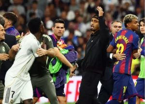 واکنش جنجالی وینیسیوس در الکلاسیکو 1 تهدید به جدایی از رئال!