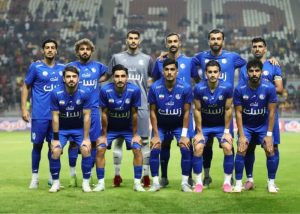 اقدام جنجالی سرمربی استقلال؛ ۱۰ نفره شدن تیم در لحظات حساس!2