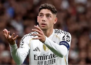 فدریکو والورده جانش را برای تیمش می‌دهد2