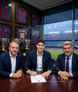 انتقال باستونی به بارسلونا ، مدافع ایتالیا در راه نیوکمپ؟